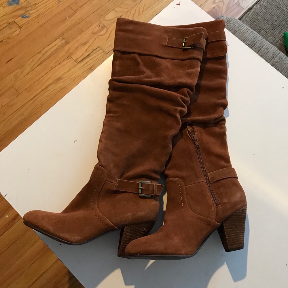 Bakers brown suede boots 8M